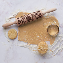 Load image into Gallery viewer, Floral Bee Small Embossing Rolling Pin