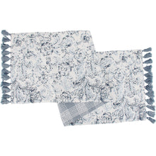 Load image into Gallery viewer, White Florals Table Runner