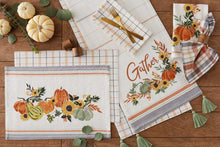Load image into Gallery viewer, Fall Sqaush Embellished Placemat Set
