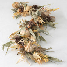 Load image into Gallery viewer, Fall Pumpkin Husk Faux Floral Garland