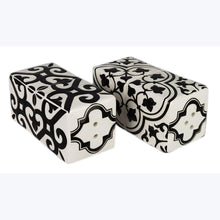 Load image into Gallery viewer, Moroccan Tile Ceramic Salt and Pepper Set