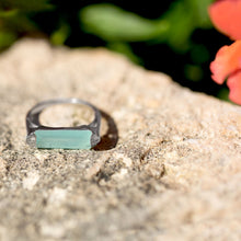 Load image into Gallery viewer, Rhodium Plated Green Chalcedony Bar Ring - SoMag2