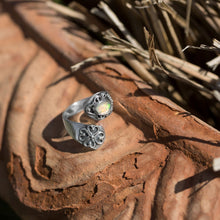 Load image into Gallery viewer, Oxidized Ethiopian Opal Wrap Ring - SoMag2