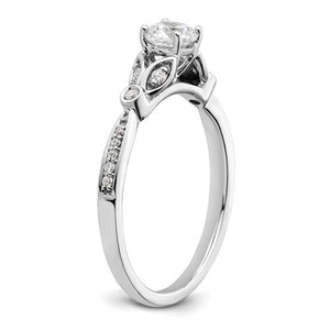 White Gold Diamond Engagement Diamond Ring